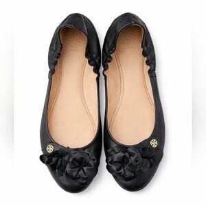 Tory Burch Black Flats – Size 7 – Classic & Timeless